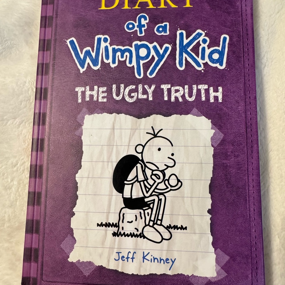 Diary of a Wimpy Kid: The Ugly Truth - Purple Cover